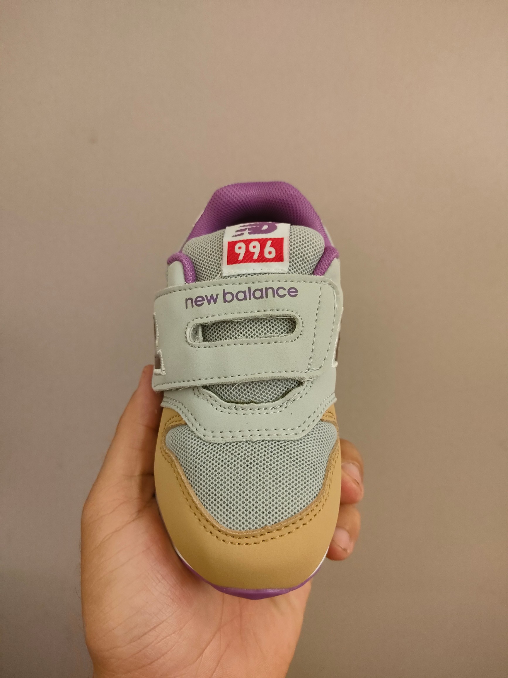 图片[4]-996儿童低帮透气防震防滑运动鞋 大童魔术贴加松紧带，小童魔术贴 经典的996系列！该系列传承了品牌的诸多优点，大胆创新！堪称经典系列里的经典，也是最为热门的系列！时隔一年，再次带来的童鞋，必属重磅～-选品中心