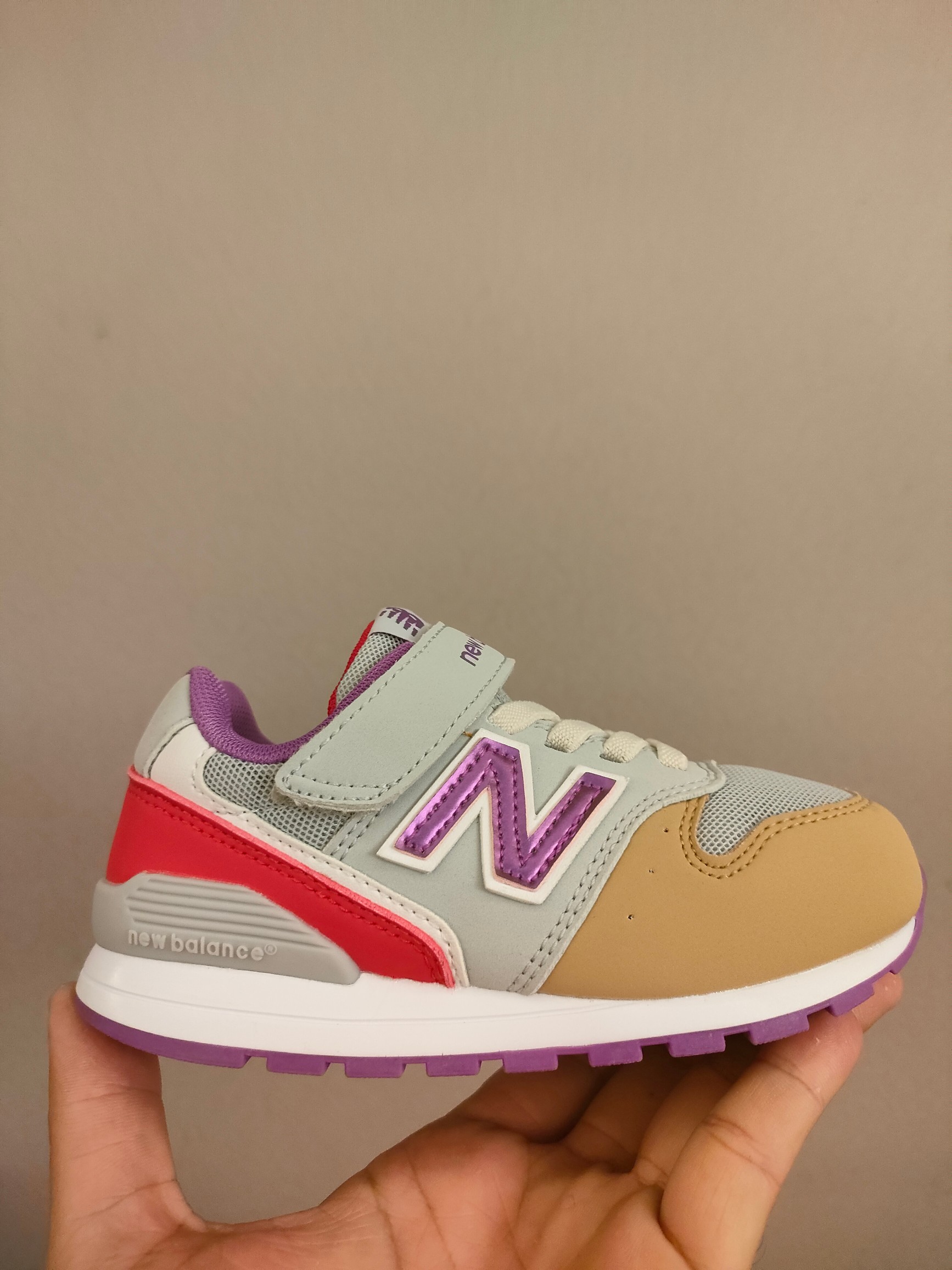 图片[3]-996儿童低帮透气防震防滑运动鞋 大童魔术贴加松紧带，小童魔术贴 经典的996系列！该系列传承了品牌的诸多优点，大胆创新！堪称经典系列里的经典，也是最为热门的系列！时隔一年，再次带来的童鞋，必属重磅～-选品中心