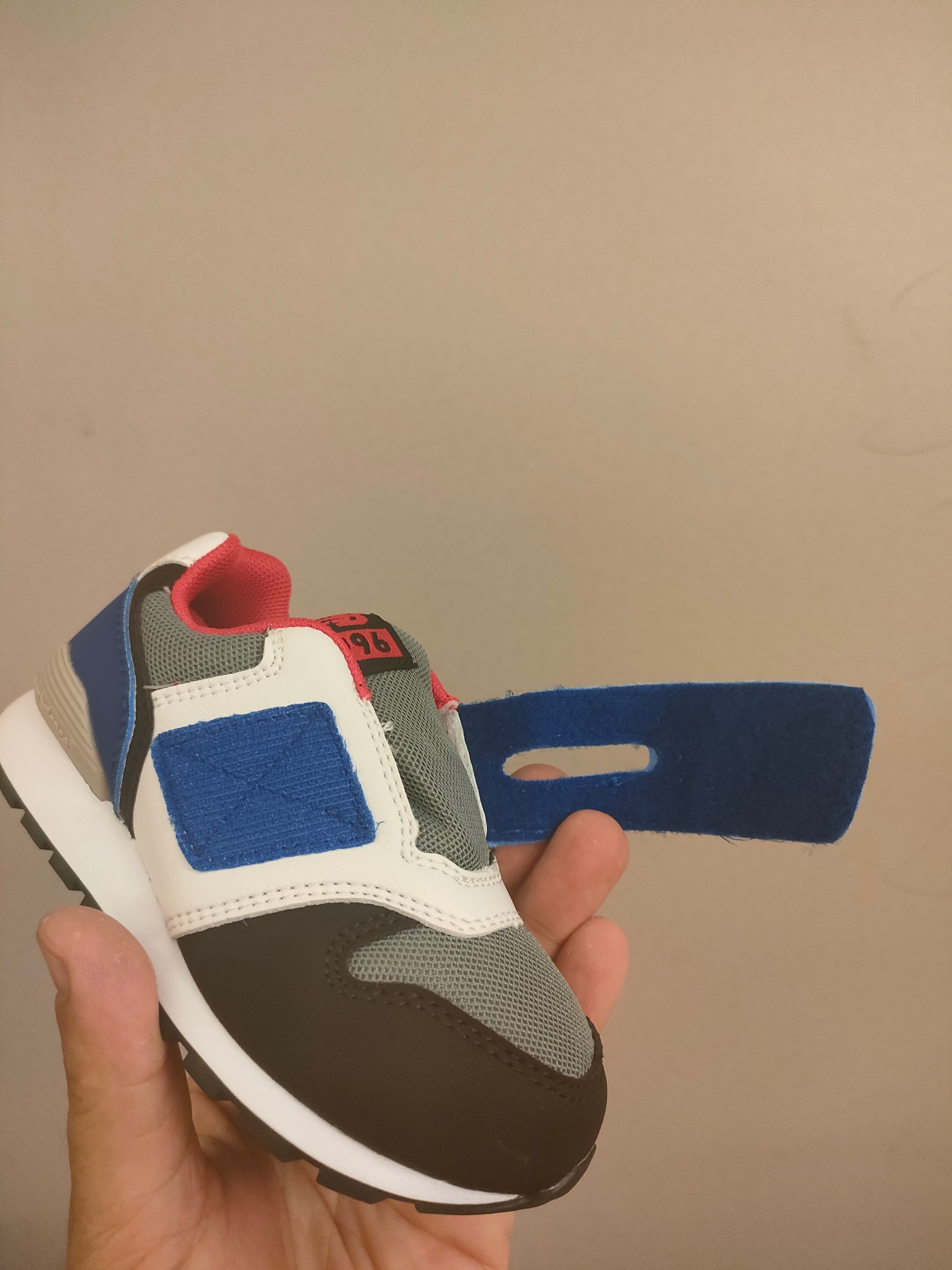 图片[7]-996儿童低帮透气防震防滑运动鞋 大童魔术贴加松紧带，小童魔术贴 经典的996系列！该系列传承了品牌的诸多优点，大胆创新！堪称经典系列里的经典，也是最为热门的系列！时隔一年，再次带来的童鞋，必属重磅～-选品中心