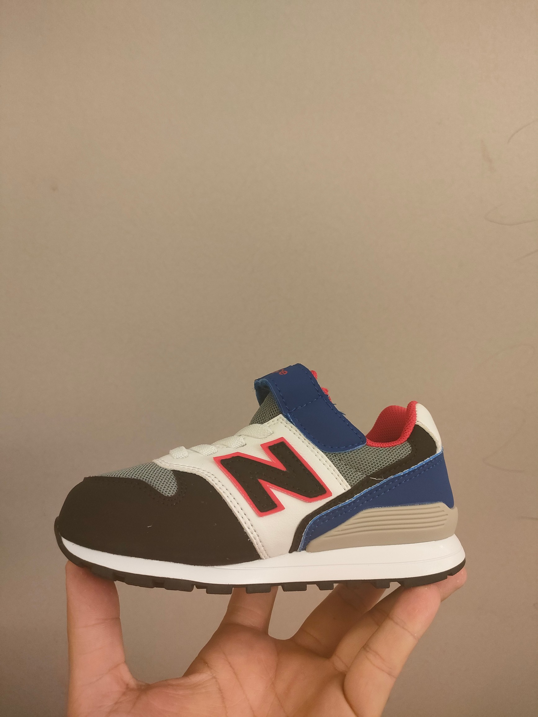 图片[5]-996儿童低帮透气防震防滑运动鞋 大童魔术贴加松紧带，小童魔术贴 经典的996系列！该系列传承了品牌的诸多优点，大胆创新！堪称经典系列里的经典，也是最为热门的系列！时隔一年，再次带来的童鞋，必属重磅～-选品中心