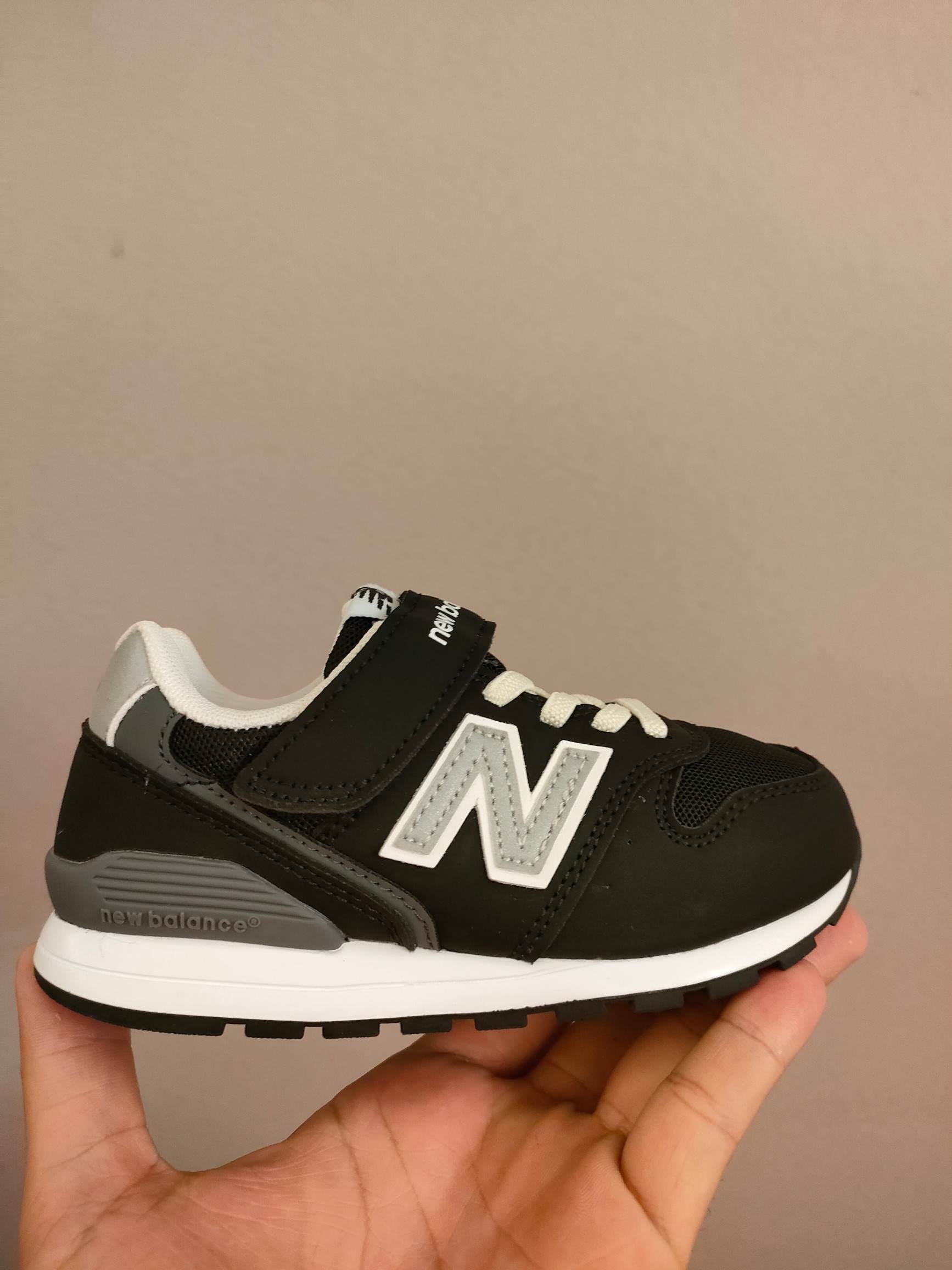 图片[3]-996儿童低帮透气防震防滑运动鞋 大童魔术贴加松紧带，小童魔术贴 经典的996系列！该系列传承了品牌的诸多优点，大胆创新！堪称经典系列里的经典，也是最为热门的系列！时隔一年，再次带来的童鞋，必属重磅～-选品中心