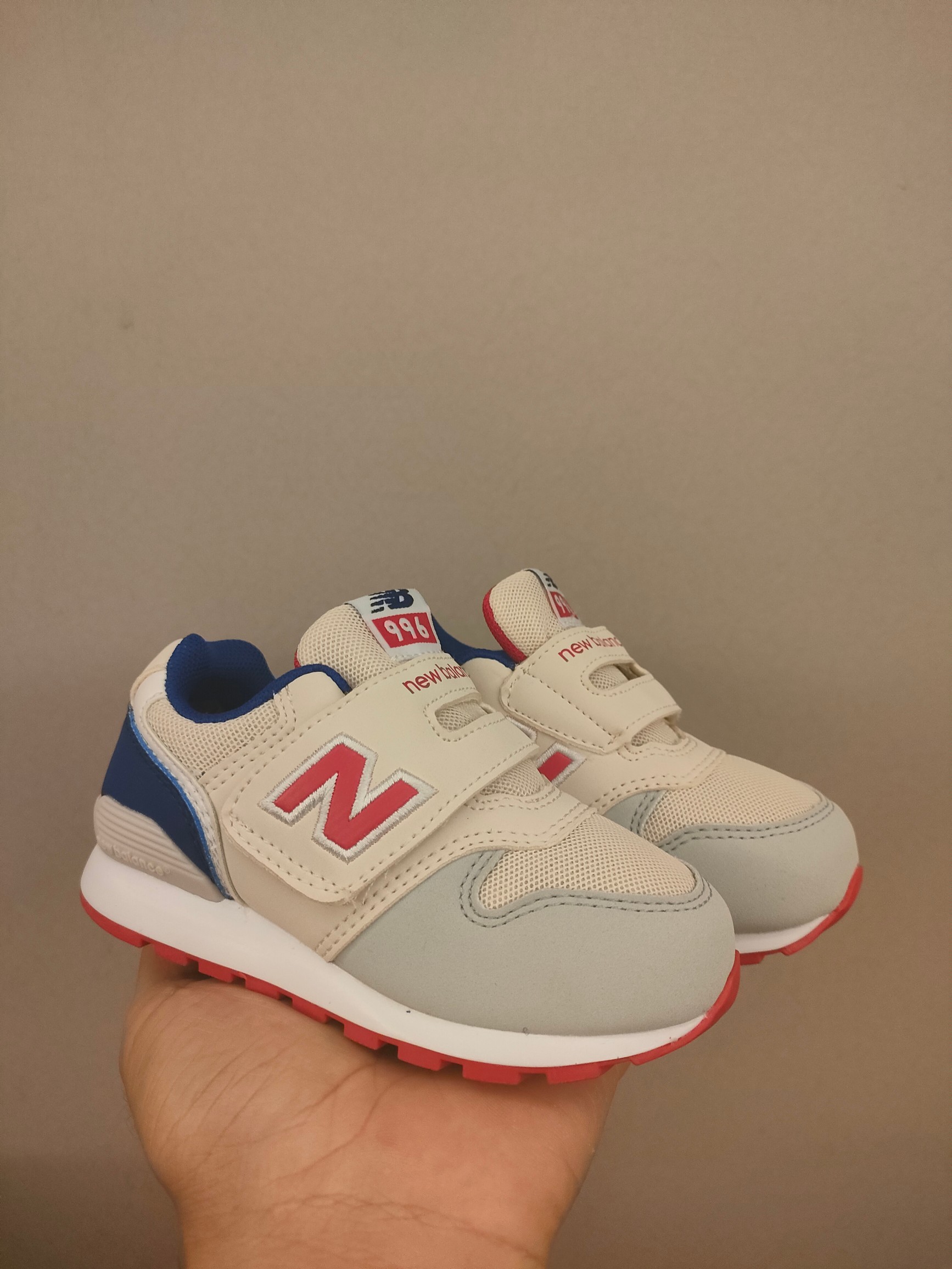 图片[2]-996儿童低帮透气防震防滑运动鞋 大童魔术贴加松紧带，小童魔术贴 经典的996系列！该系列传承了品牌的诸多优点，大胆创新！堪称经典系列里的经典，也是最为热门的系列！时隔一年，再次带来的童鞋，必属重磅～-选品中心