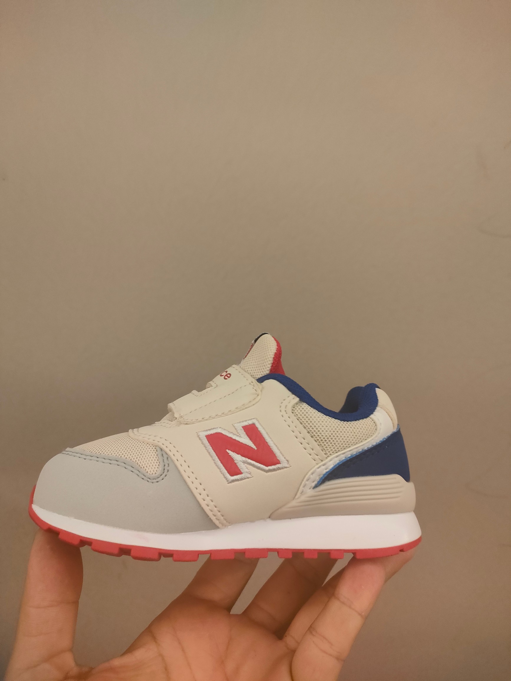 图片[5]-996儿童低帮透气防震防滑运动鞋 大童魔术贴加松紧带，小童魔术贴 经典的996系列！该系列传承了品牌的诸多优点，大胆创新！堪称经典系列里的经典，也是最为热门的系列！时隔一年，再次带来的童鞋，必属重磅～-选品中心