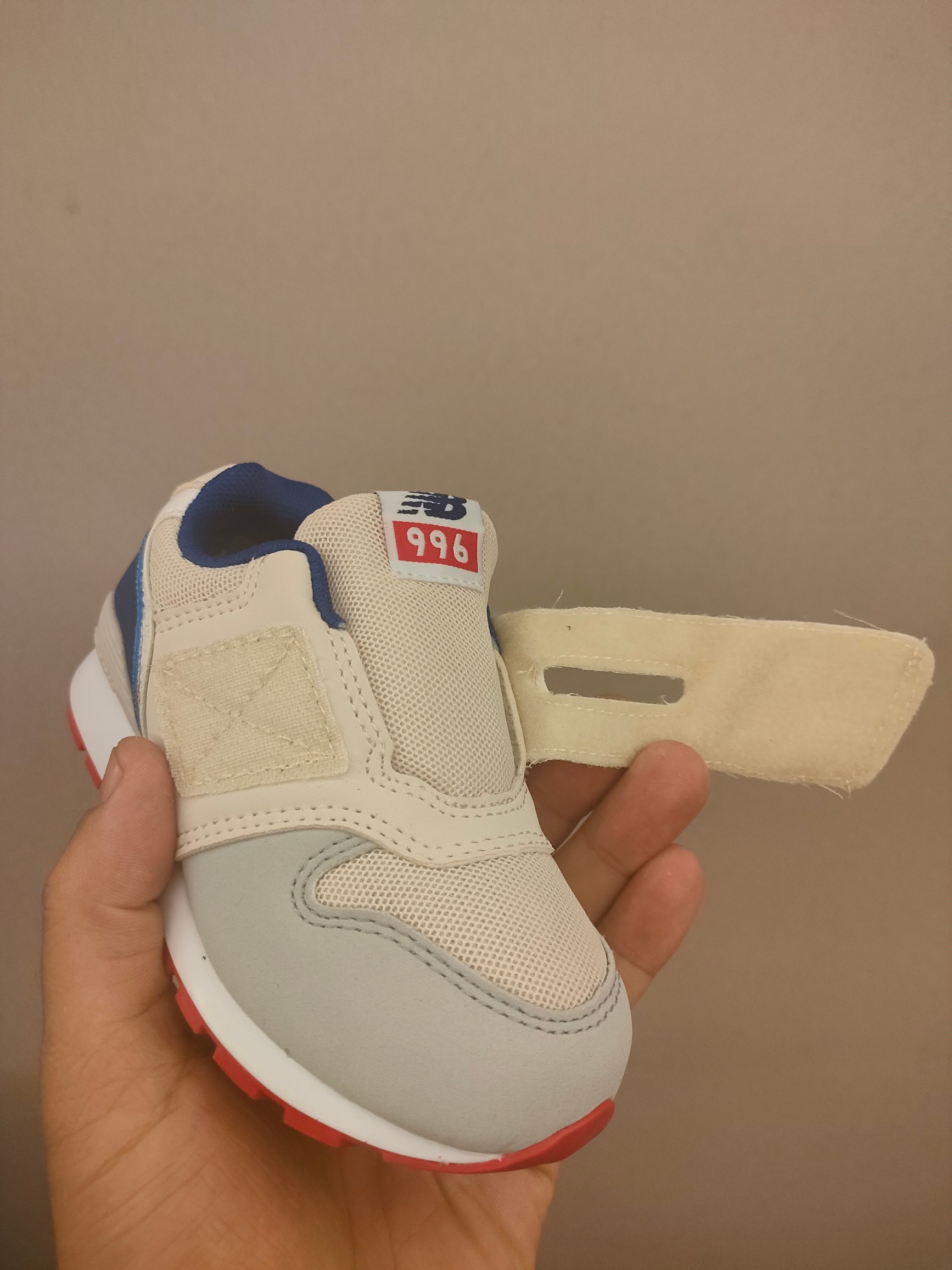 图片[7]-996儿童低帮透气防震防滑运动鞋 大童魔术贴加松紧带，小童魔术贴 经典的996系列！该系列传承了品牌的诸多优点，大胆创新！堪称经典系列里的经典，也是最为热门的系列！时隔一年，再次带来的童鞋，必属重磅～-选品中心