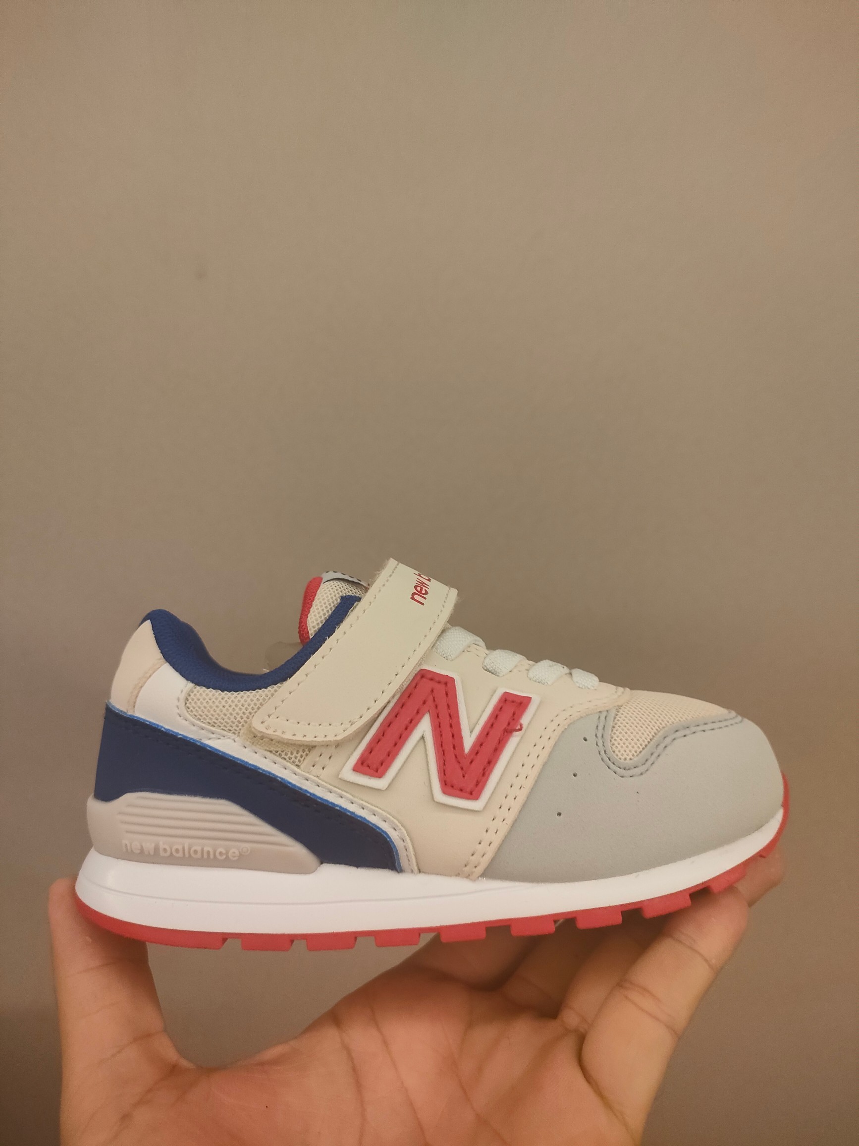 图片[3]-996儿童低帮透气防震防滑运动鞋 大童魔术贴加松紧带，小童魔术贴 经典的996系列！该系列传承了品牌的诸多优点，大胆创新！堪称经典系列里的经典，也是最为热门的系列！时隔一年，再次带来的童鞋，必属重磅～-选品中心