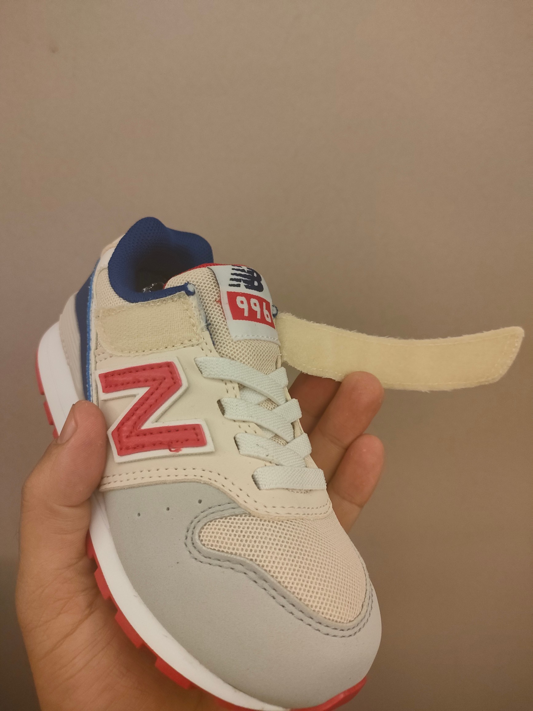 图片[7]-996儿童低帮透气防震防滑运动鞋 大童魔术贴加松紧带，小童魔术贴 经典的996系列！该系列传承了品牌的诸多优点，大胆创新！堪称经典系列里的经典，也是最为热门的系列！时隔一年，再次带来的童鞋，必属重磅～-选品中心