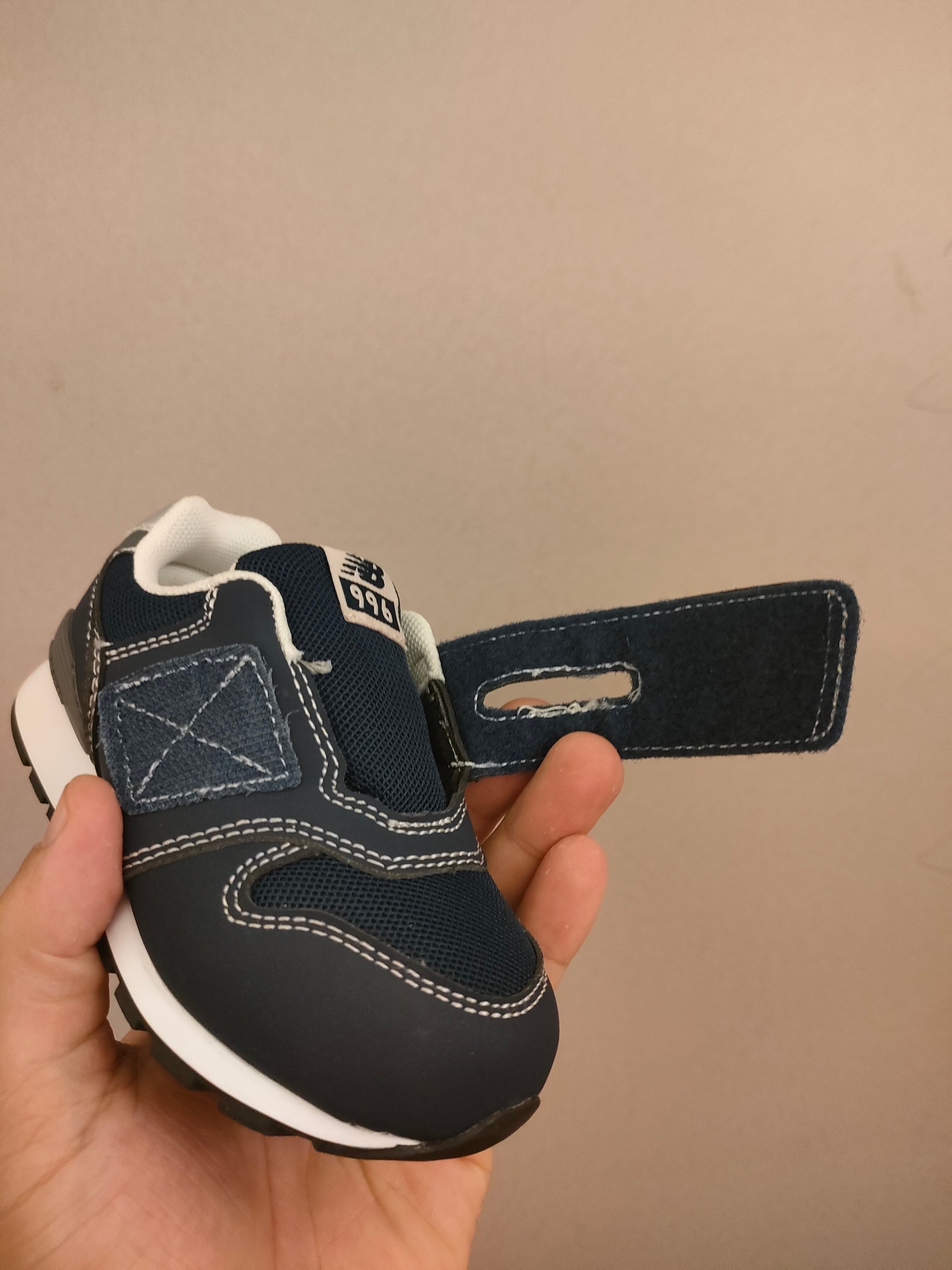 图片[7]-996儿童低帮透气防震防滑运动鞋 大童魔术贴加松紧带，小童魔术贴 经典的996系列！该系列传承了品牌的诸多优点，大胆创新！堪称经典系列里的经典，也是最为热门的系列！时隔一年，再次带来的童鞋，必属重磅～-选品中心