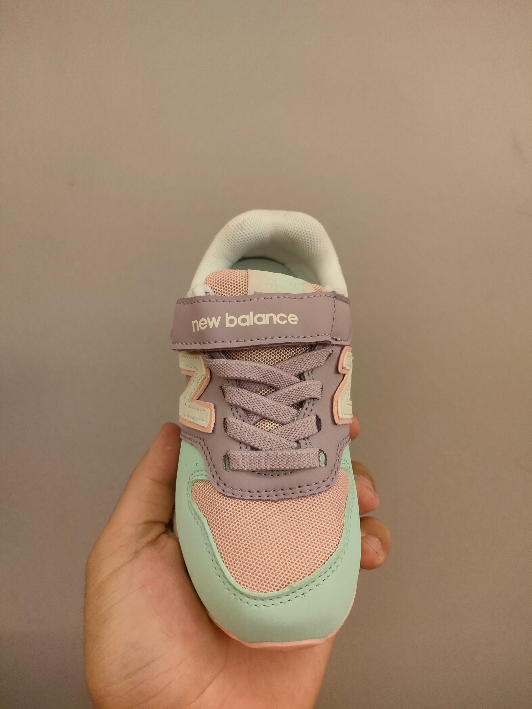 图片[4]-996儿童低帮透气防震防滑运动鞋 大童魔术贴加松紧带，小童魔术贴 经典的996系列！该系列传承了品牌的诸多优点，大胆创新！堪称经典系列里的经典，也是最为热门的系列！时隔一年，再次带来的童鞋，必属重磅～-选品中心