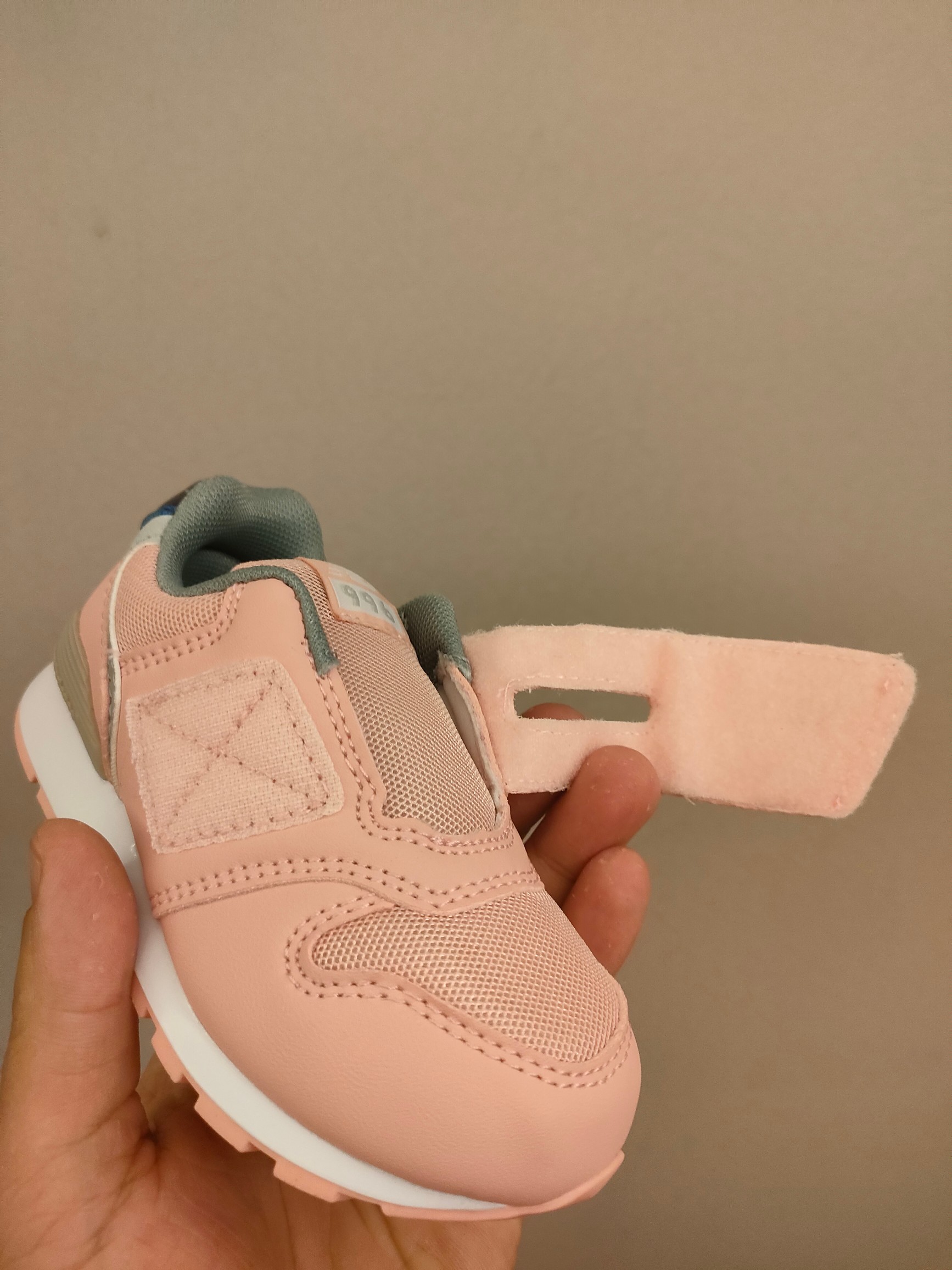 图片[7]-996儿童低帮透气防震防滑运动鞋 大童魔术贴加松紧带，小童魔术贴 经典的996系列！该系列传承了品牌的诸多优点，大胆创新！堪称经典系列里的经典，也是最为热门的系列！时隔一年，再次带来的童鞋，必属重磅～-选品中心