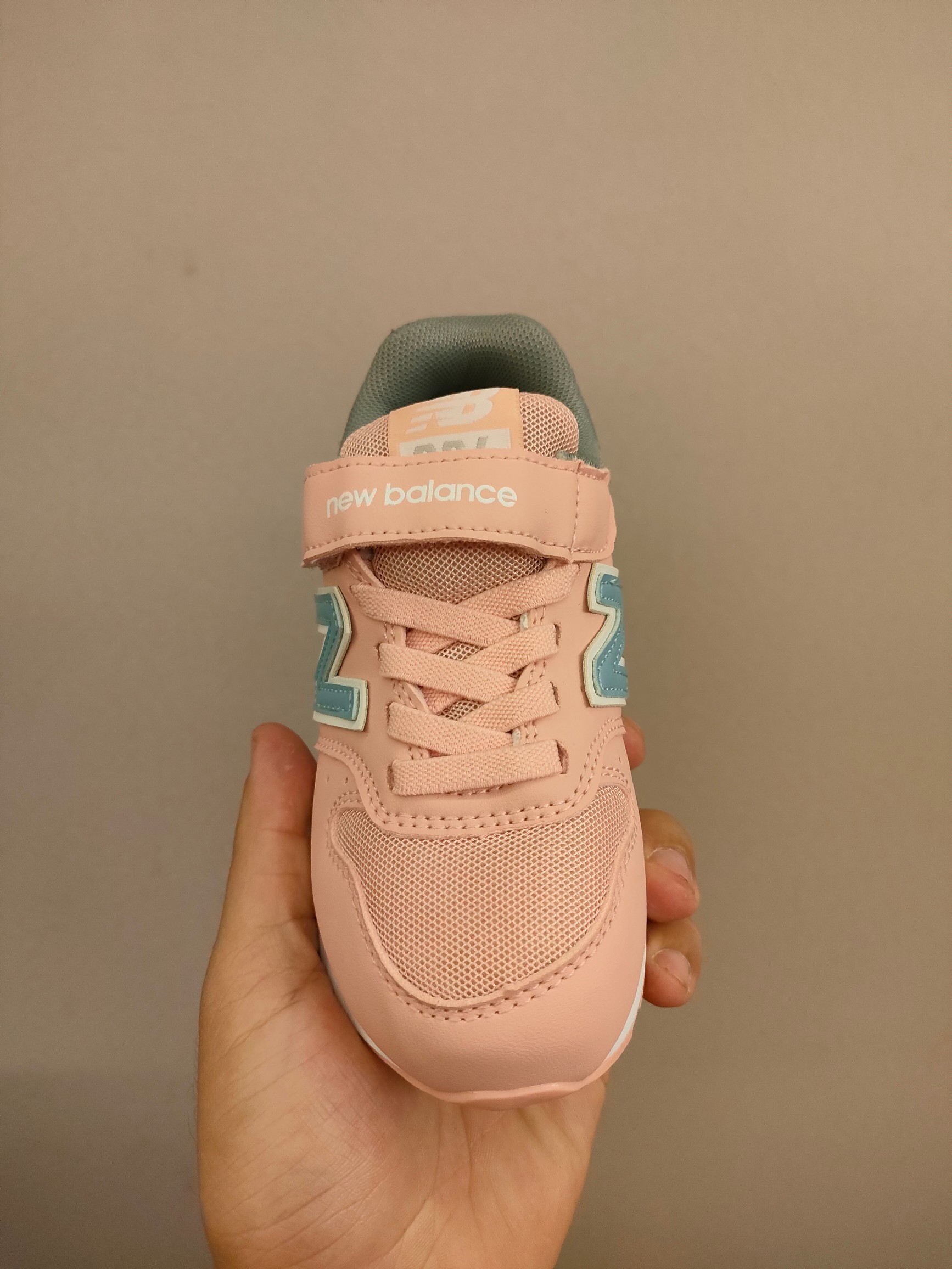 图片[4]-996儿童低帮透气防震防滑运动鞋 大童魔术贴加松紧带，小童魔术贴 经典的996系列！该系列传承了品牌的诸多优点，大胆创新！堪称经典系列里的经典，也是最为热门的系列！时隔一年，再次带来的童鞋，必属重磅～-选品中心