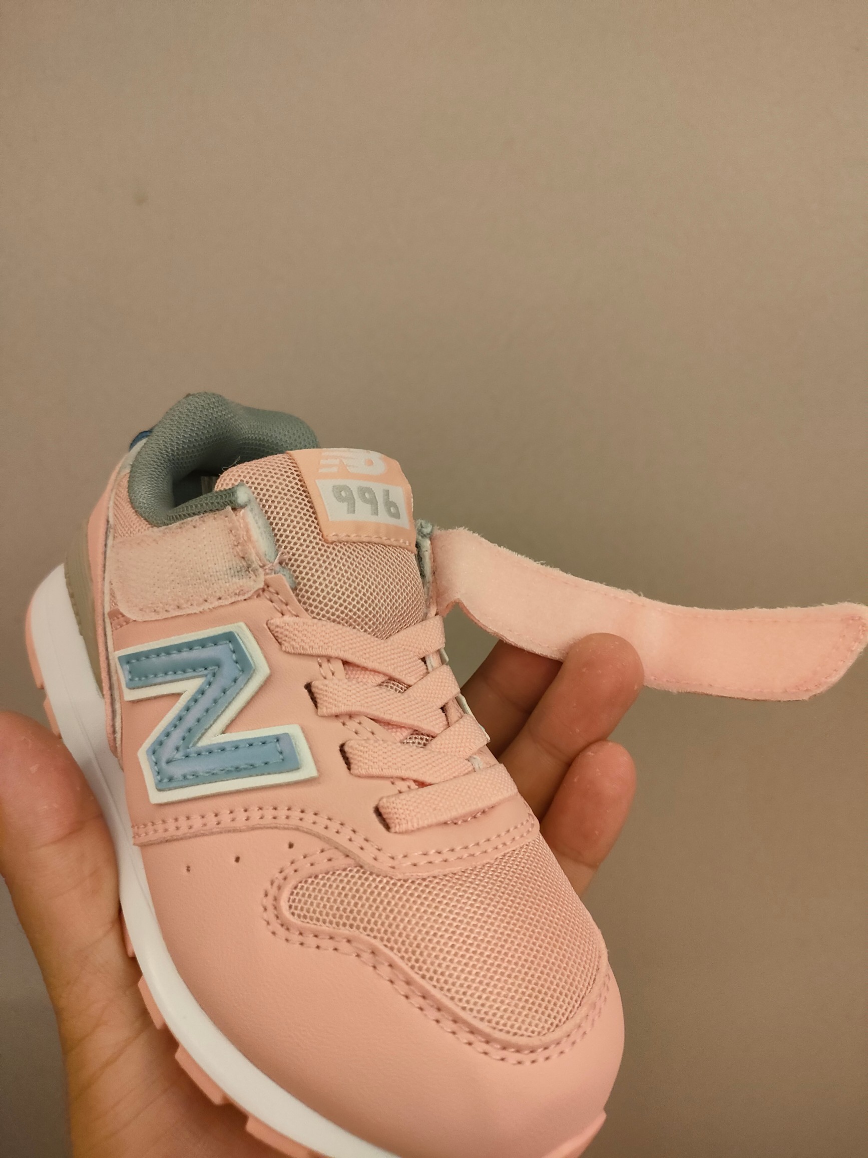 图片[7]-996儿童低帮透气防震防滑运动鞋 大童魔术贴加松紧带，小童魔术贴 经典的996系列！该系列传承了品牌的诸多优点，大胆创新！堪称经典系列里的经典，也是最为热门的系列！时隔一年，再次带来的童鞋，必属重磅～-选品中心