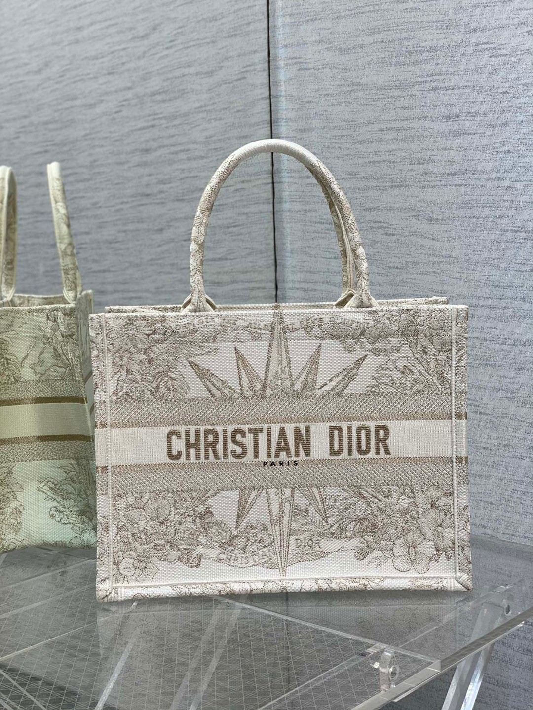 Dior Tote Bag Eight-Pointed Star Embroidery Vintage Pattern