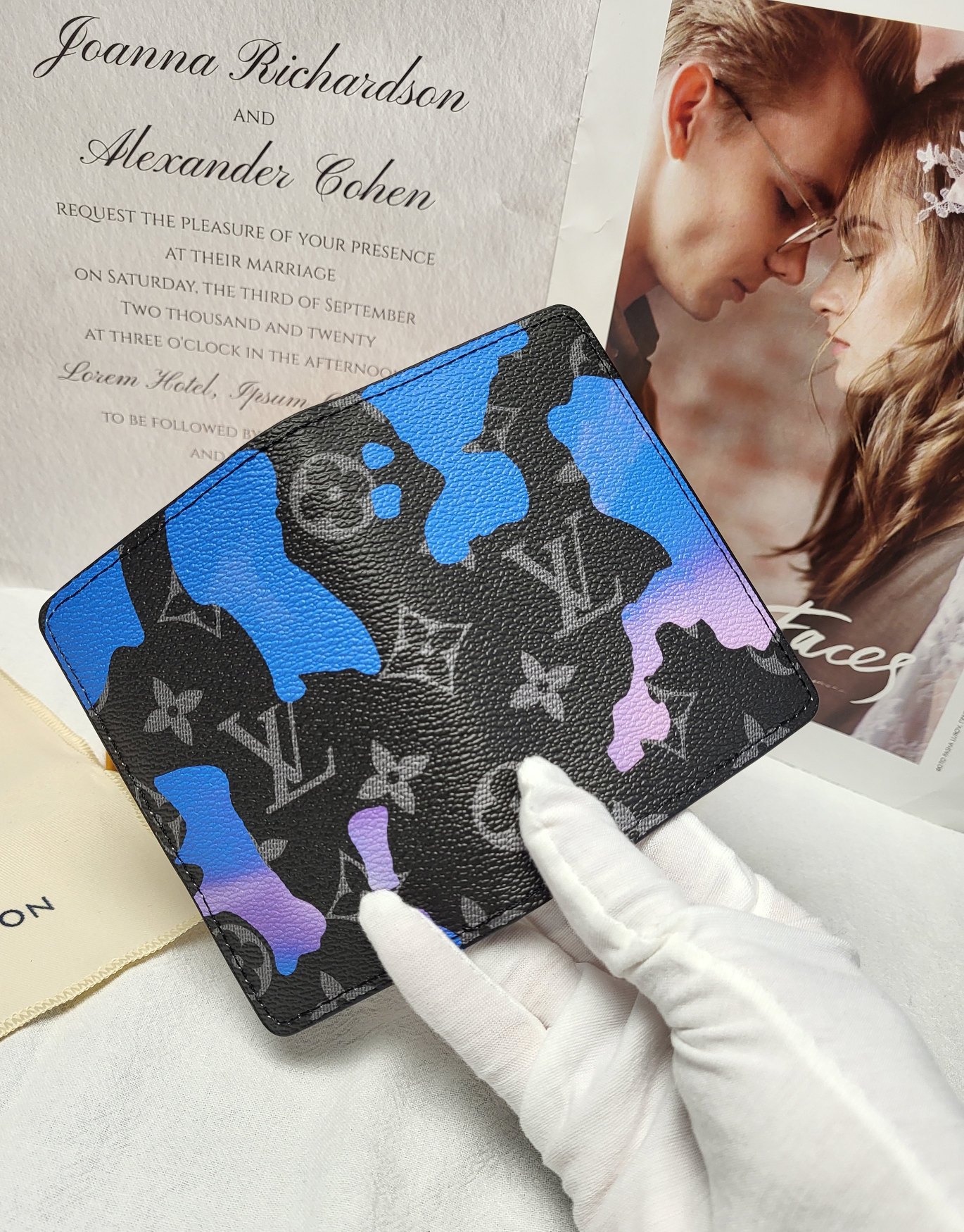 Front view of a genuine leather card holder