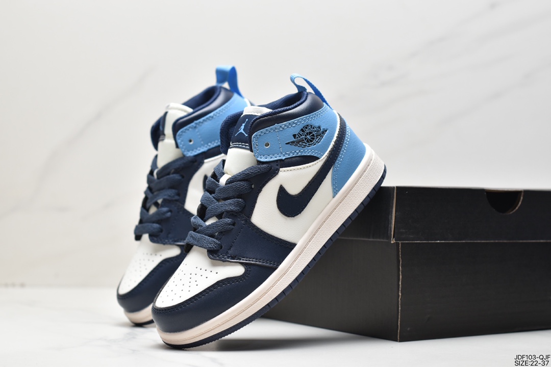 125 aj1童鞋系列 耐克Air Jordan Brand 1 Mid GS”Lucid Green” AJ1/乔1童鞋中帮篮球鞋