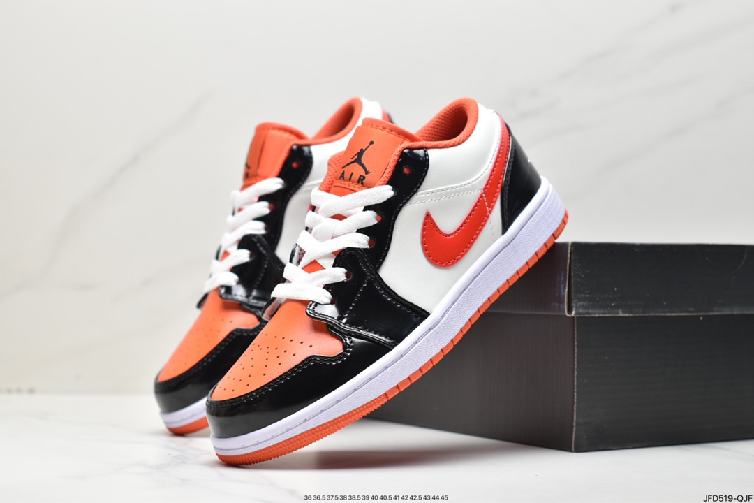 170 Air Jordan 1 Low，非常适合这个诡异的节日DV1335-800