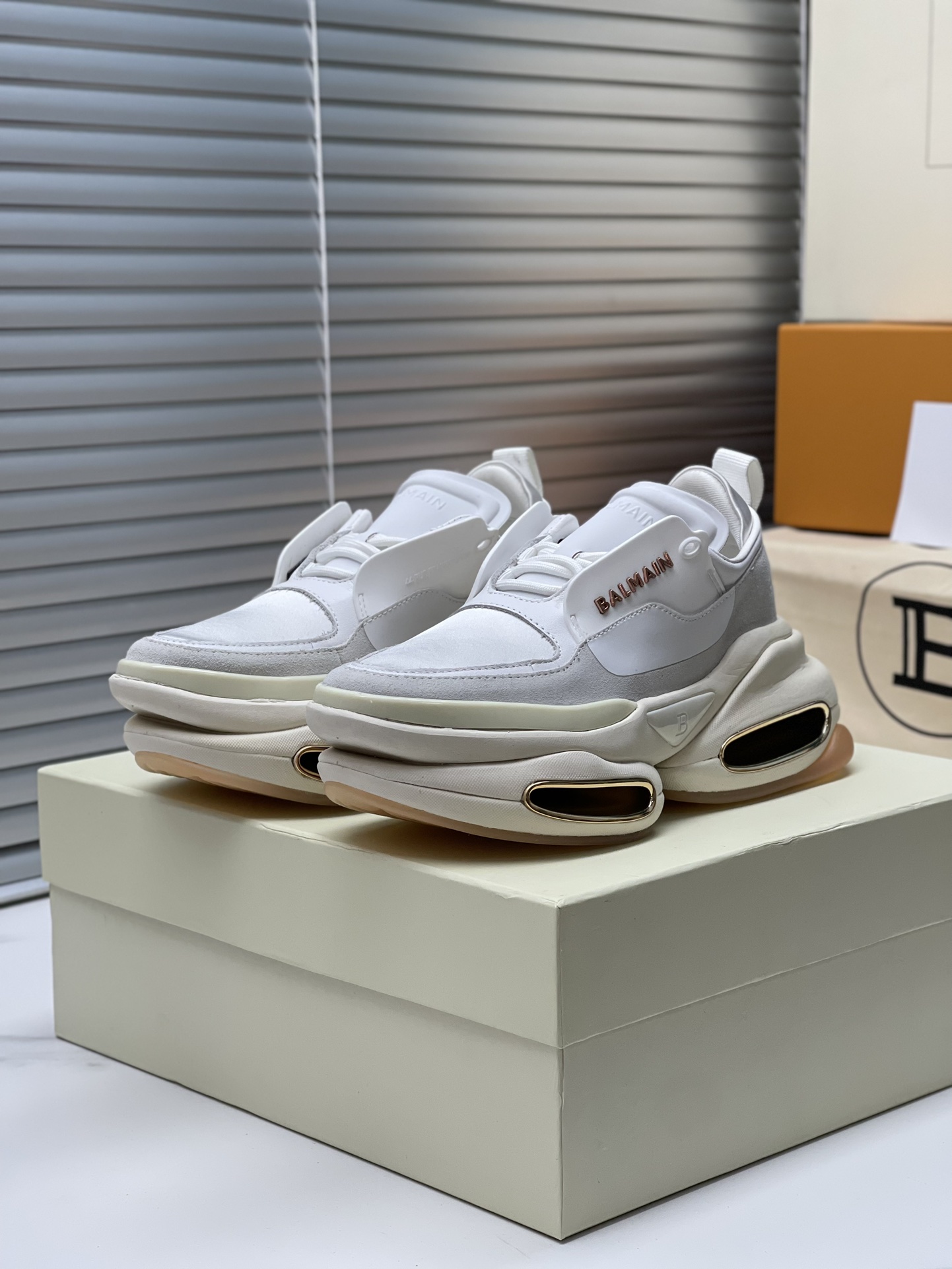 Exclusive Offer: Balmain’s Top 2023 Edition Shoes for 1,100 Fashionable Couples