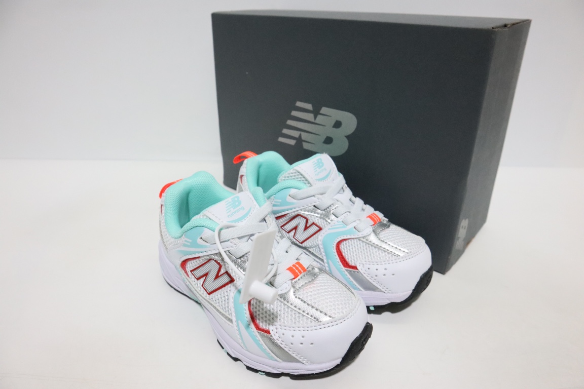 图片[2]-牛B 春秋新款530网面儿童松紧带老爹运动鞋 尺码：26-37码 真的期待了好久，终于来咯👏🏻 囤起来开春必备❤️ 松紧带设计，海玻璃鞋垫超舒适☁️ 经典老爹款式，潮范儿十足🆒 超爱的新品🆕自留推荐❤️-选品中心