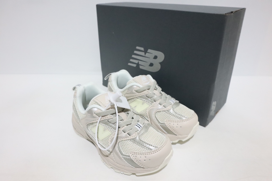 图片[6]-牛B 春秋新款530网面儿童松紧带老爹运动鞋 尺码：26-37码 真的期待了好久，终于来咯👏🏻 囤起来开春必备❤️ 松紧带设计，海玻璃鞋垫超舒适☁️ 经典老爹款式，潮范儿十足🆒 超爱的新品🆕自留推荐❤️-选品中心