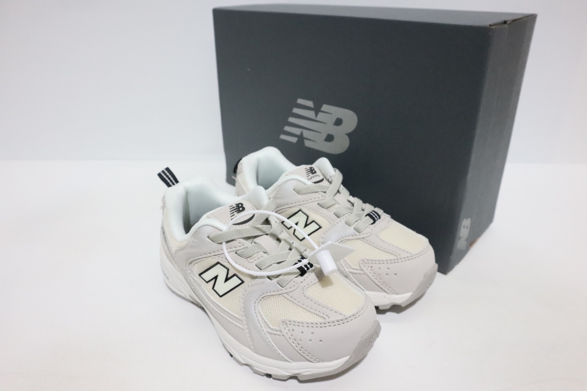 图片[8]-牛B 春秋新款530网面儿童松紧带老爹运动鞋 尺码：26-37码 真的期待了好久，终于来咯👏🏻 囤起来开春必备❤️ 松紧带设计，海玻璃鞋垫超舒适☁️ 经典老爹款式，潮范儿十足🆒 超爱的新品🆕自留推荐❤️-选品中心