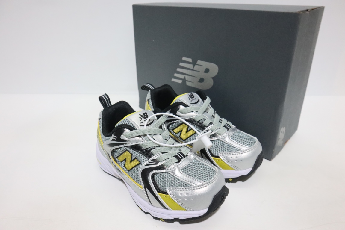 图片[6]-牛B 春秋新款530网面儿童松紧带老爹运动鞋 尺码：26-37码 真的期待了好久，终于来咯👏🏻 囤起来开春必备❤️ 松紧带设计，海玻璃鞋垫超舒适☁️ 经典老爹款式，潮范儿十足🆒 超爱的新品🆕自留推荐❤️-选品中心