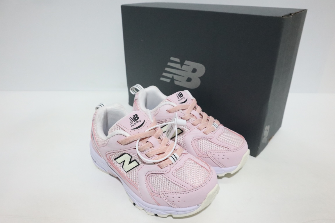 图片[2]-牛B 春秋新款530网面儿童松紧带老爹运动鞋 尺码：26-37码 真的期待了好久，终于来咯👏🏻 囤起来开春必备❤️ 松紧带设计，海玻璃鞋垫超舒适☁️ 经典老爹款式，潮范儿十足🆒 超爱的新品🆕自留推荐❤️-选品中心