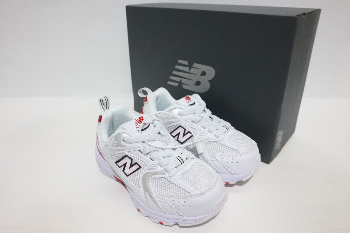 牛B 春秋新款530网面儿童松紧带老爹运动鞋 尺码：26-37码 真的期待了好久，终于来咯👏🏻 囤起来开春必备❤️ 松紧带设计，海玻璃鞋垫超舒适☁️ 经典老爹款式，潮范儿十足🆒 超爱的新品🆕自留推荐❤️-选品中心