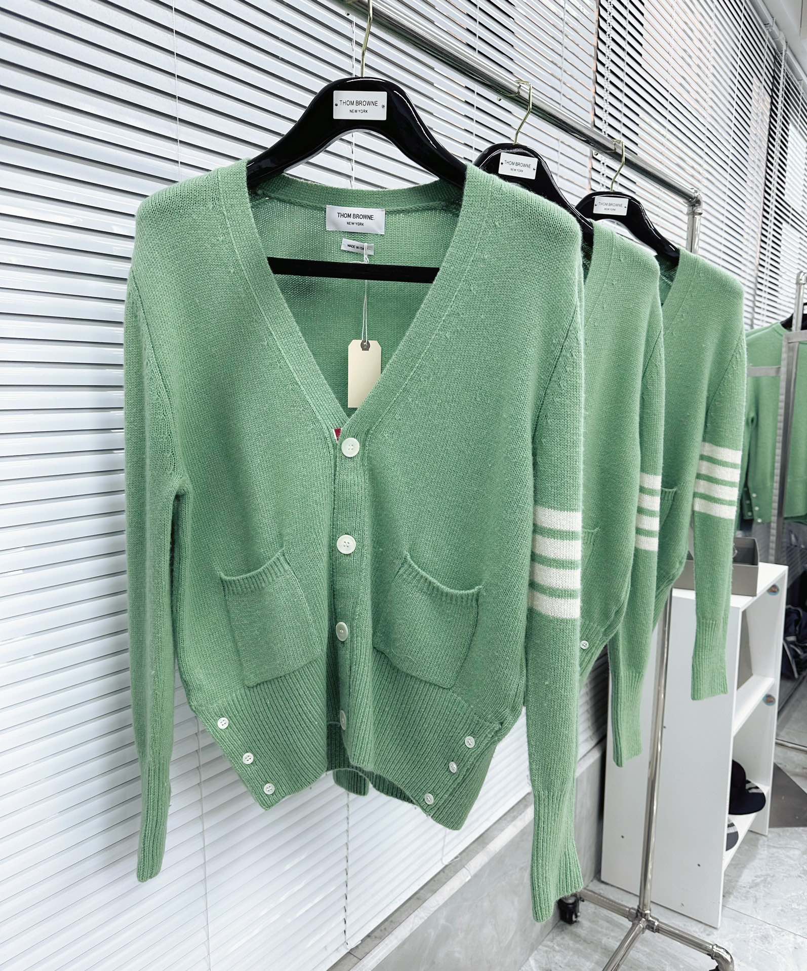 톰브라운 여성 가디건 143032 Thom Browne Cardigan 상세 이미지 5