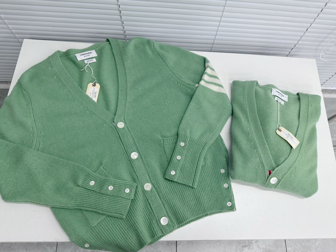 톰브라운 여성 가디건 143032 Thom Browne Cardigan 상세 이미지 8
