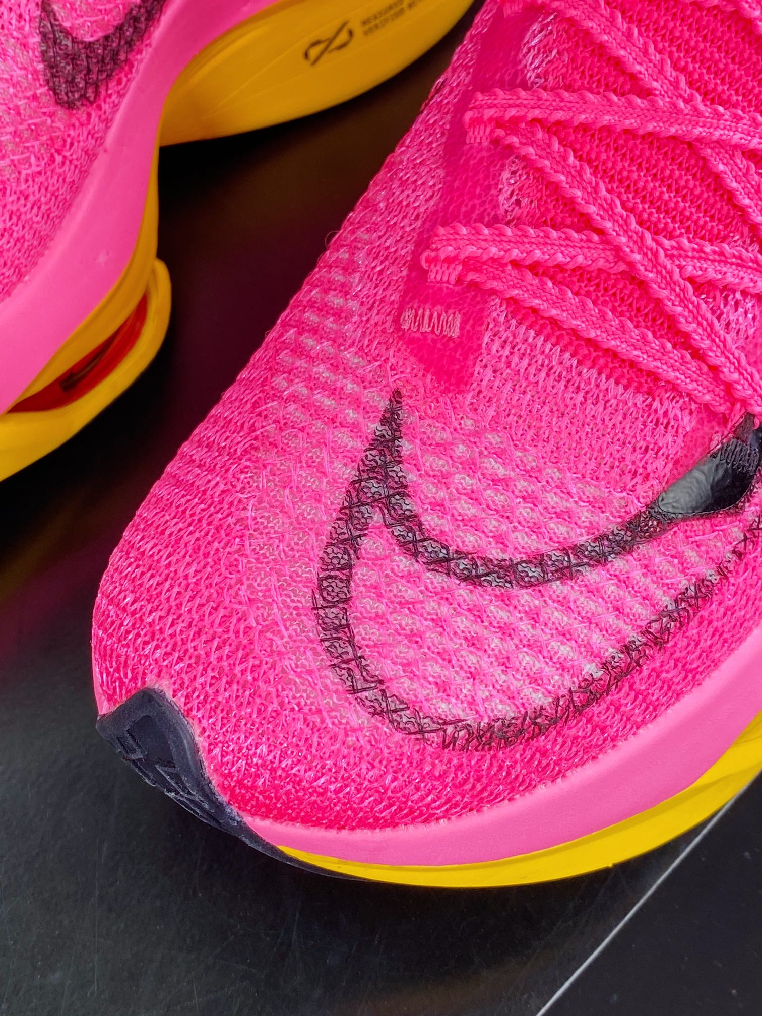 280 Air ZoomX AlphaFly NEXT% 2”Pink Colour/Black/Yellow”阿尔法2代DV9422-120