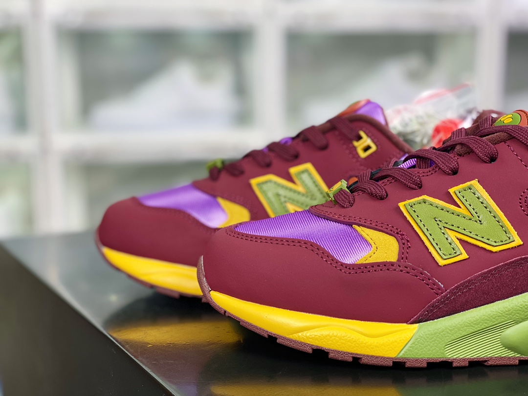 Stray Rats x NB [New Balance] MT580 Series Classic Retro Leisure Sports Jogging ”Wine Red Pink Green” MT580SR2