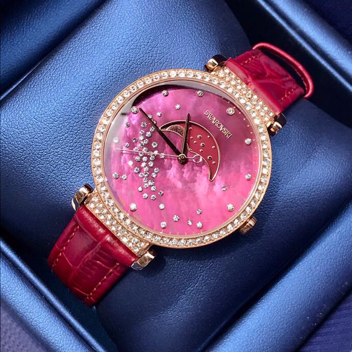 最新款施华洛世奇女士腕表