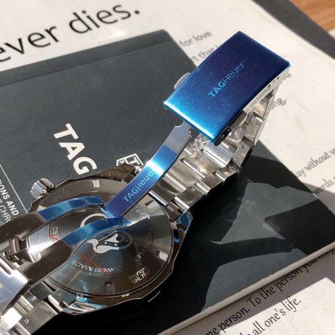 Tagheuer 竞潜系列 石英表手表 9