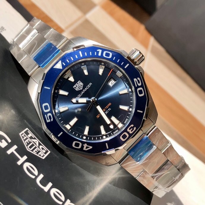 Tagheuer 竞潜系列 石英表手表 8