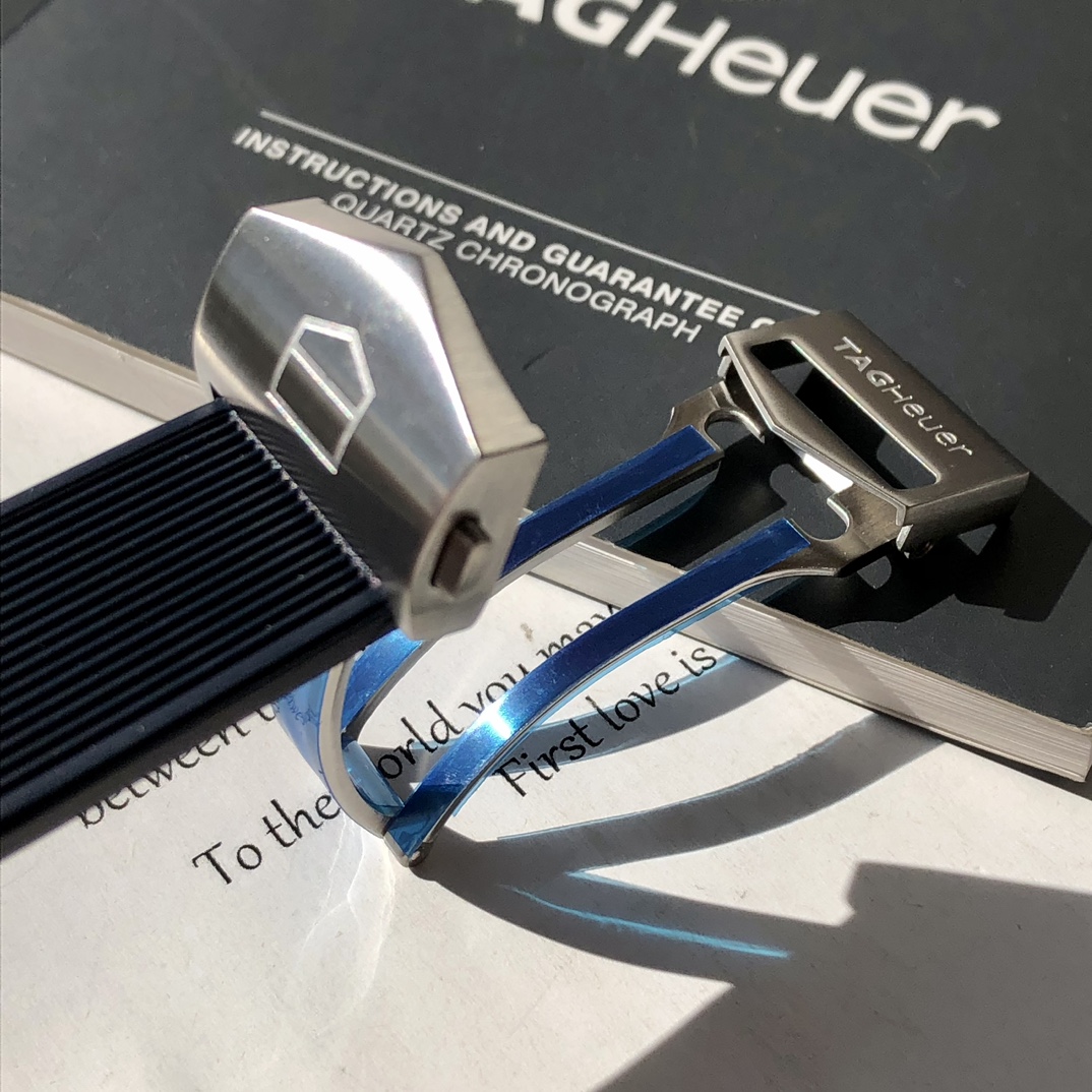 Tagheuer 竞潜系列 石英表手表 9