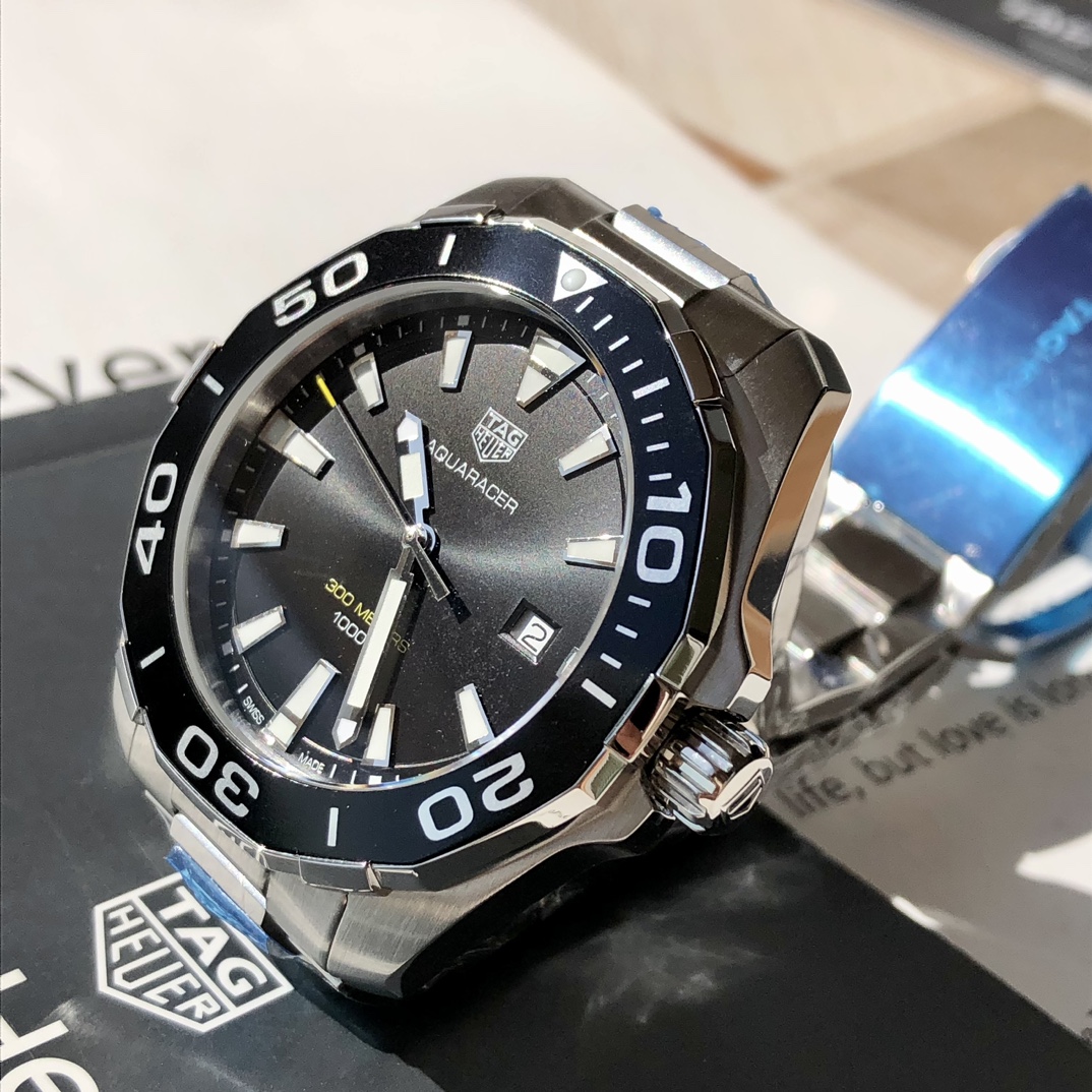 Tagheuer 竞潜系列 石英表手表 4