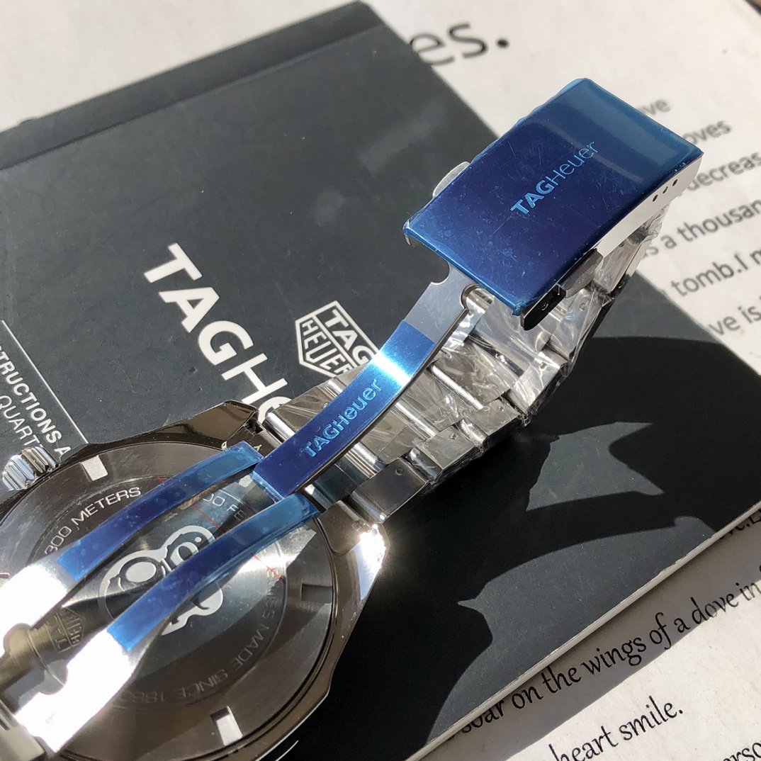 Tagheuer 竞潜系列 石英表手表 9