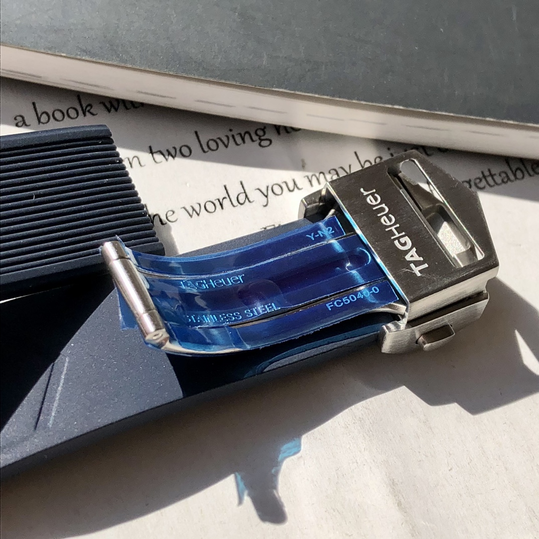 Tagheuer 竞潜系列 石英表手表 9