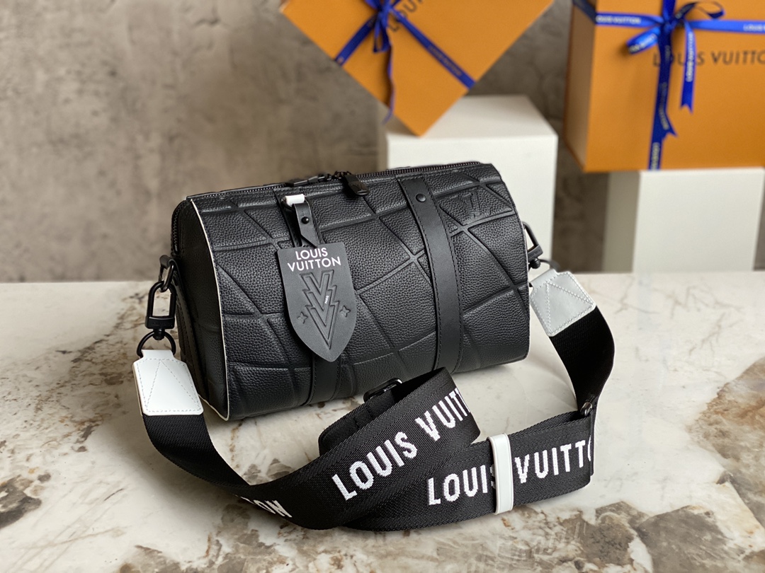 出厂 顶级 M21543黑色 男包枕头包系列 CITY KEEPALL 手袋 m21543 克色(字母)这款City 2