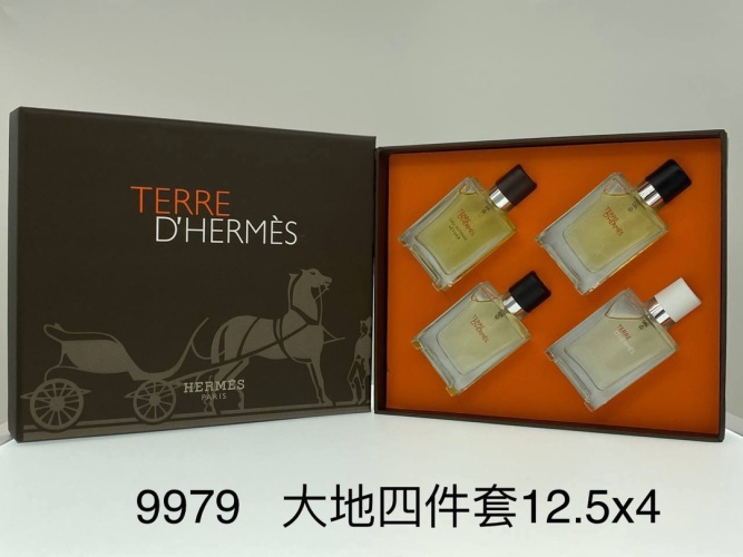 Hermes Terre d'Hermes Travel Set 4-Piece Gift Set - 4 x 0.42 fl oz 1 Hermes Terre d'Hermes Travel Set 4-Piece Gift Set - 4 x 0.42 fl oz