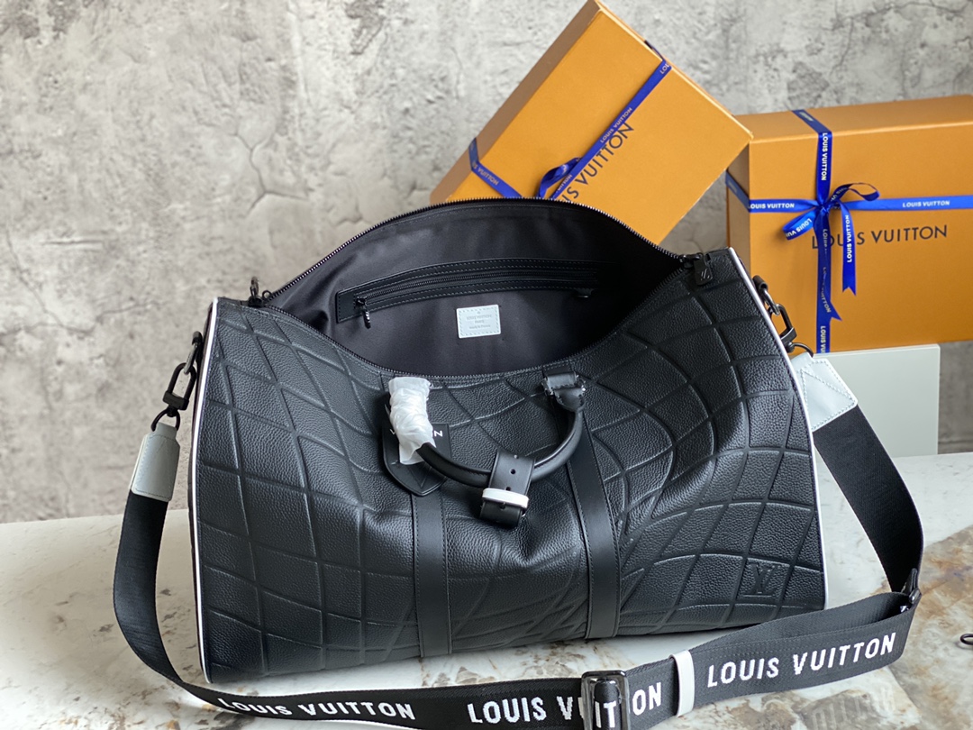Louis Vuitton Luxury Handbag Collection 8