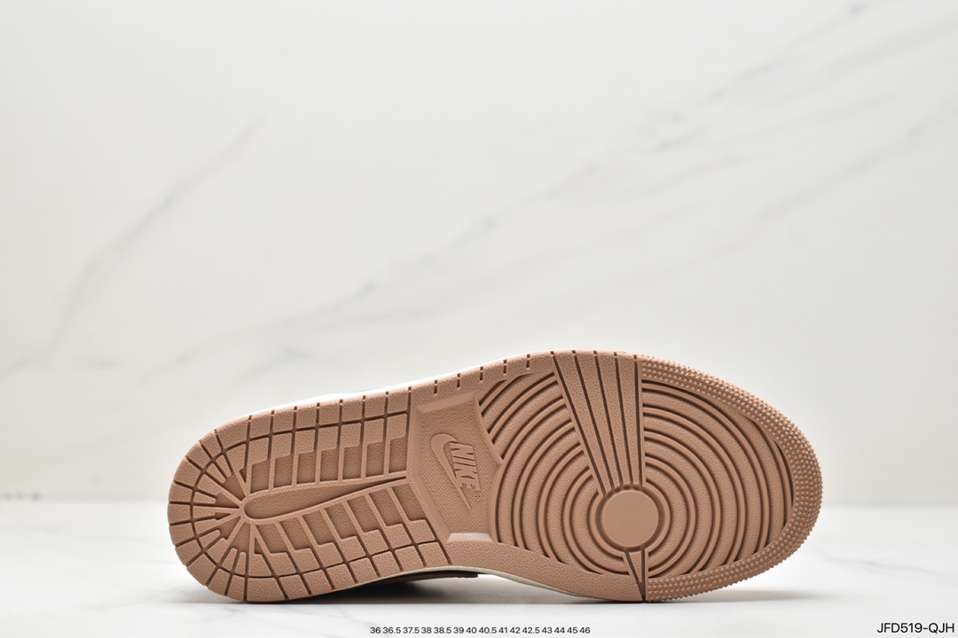 170  Air Jordan 1 Low 整个 2022 年都绕不开 Travis Scott DV0774-201