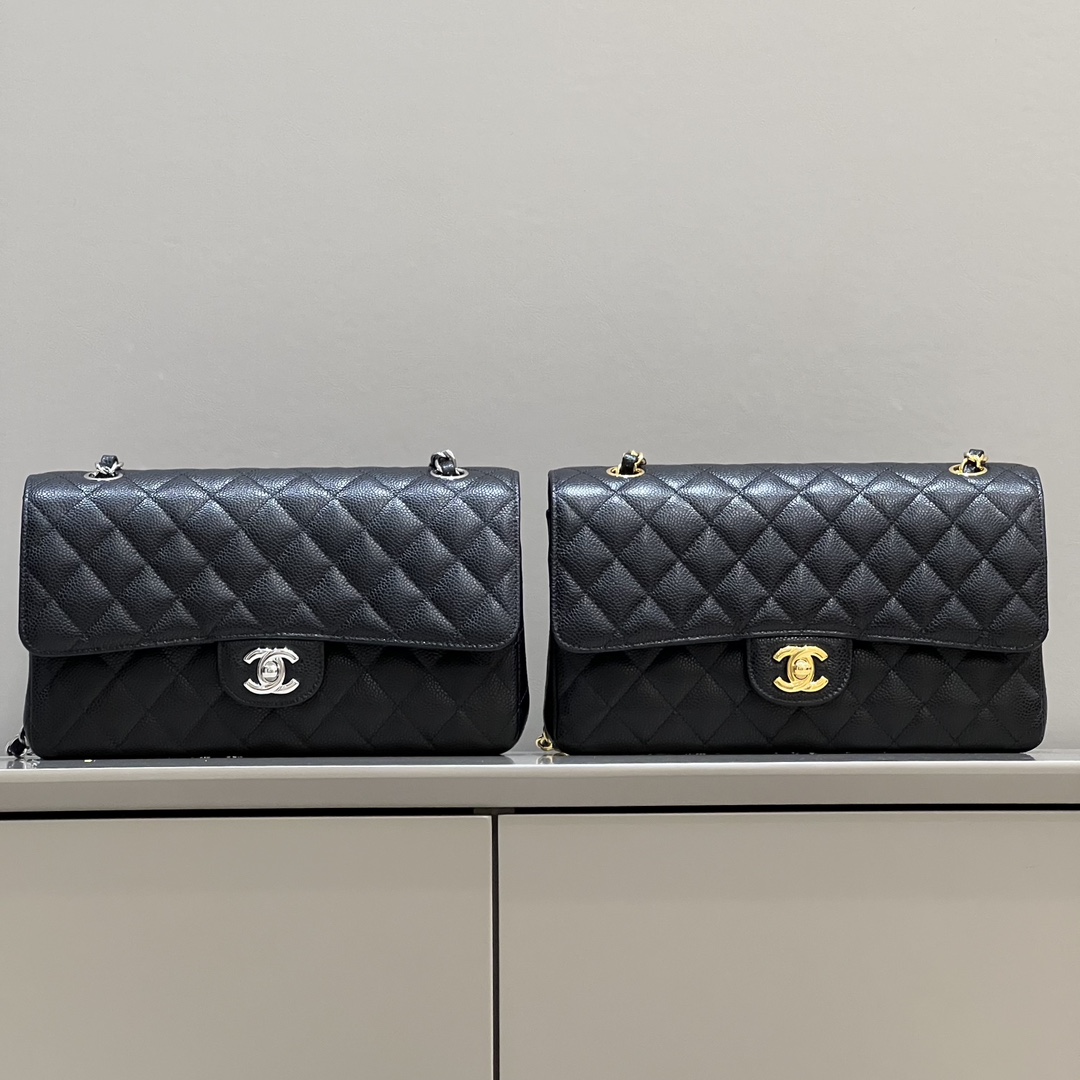 샤넬 CF 클래식 플랩백 미디움 블랙 금장 은장 33250 Chanel Bag