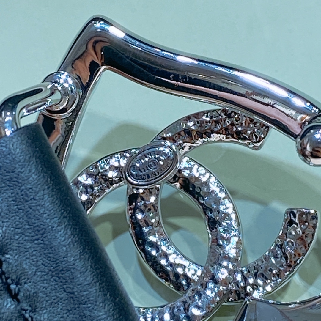 Chanel logo 爱心cc扣 黄铜金色金属 3.0cm精品 小牛皮腰带 手感极佳 典雅 欧码75、80、85、90