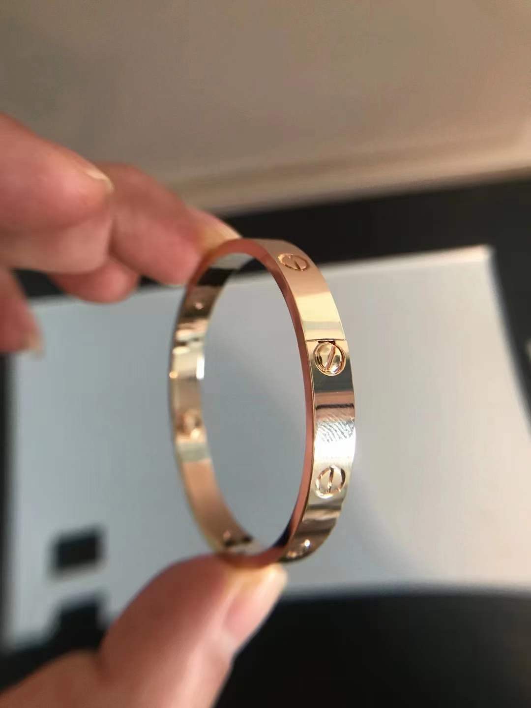 Cartier 卡地亚Cartier 经四典钻 宽版love情款侣手镯