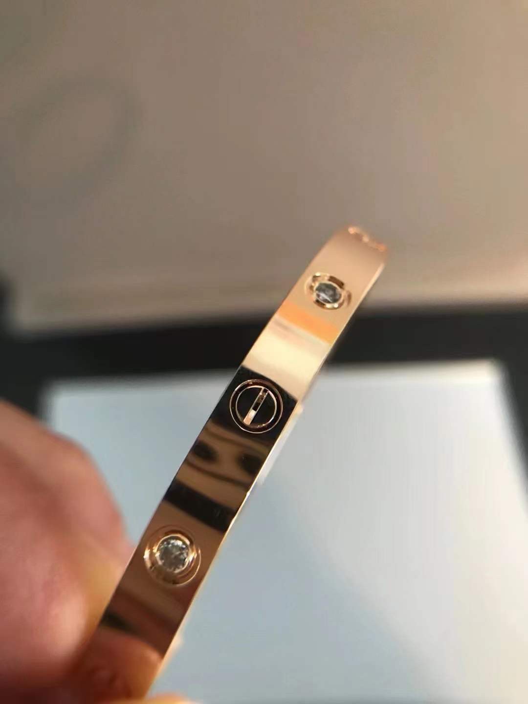 Cartier 卡地亚Cartier 经四典钻 宽版love情款侣手镯