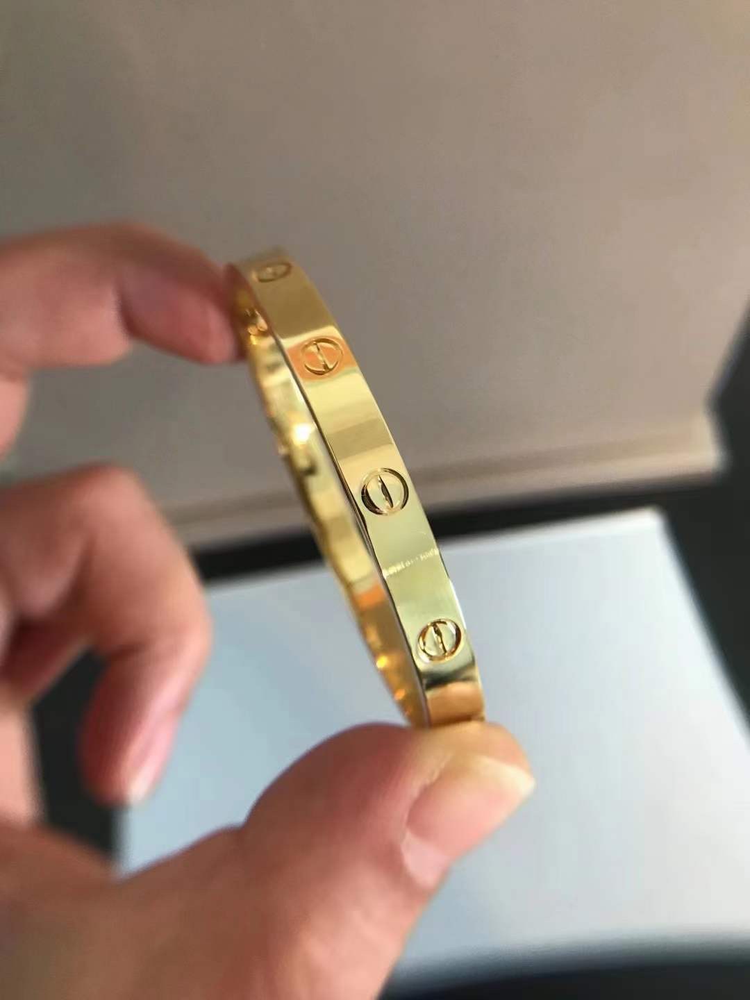 Cartier 卡地亚Cartier 无钻 宽版love情款侣手镯