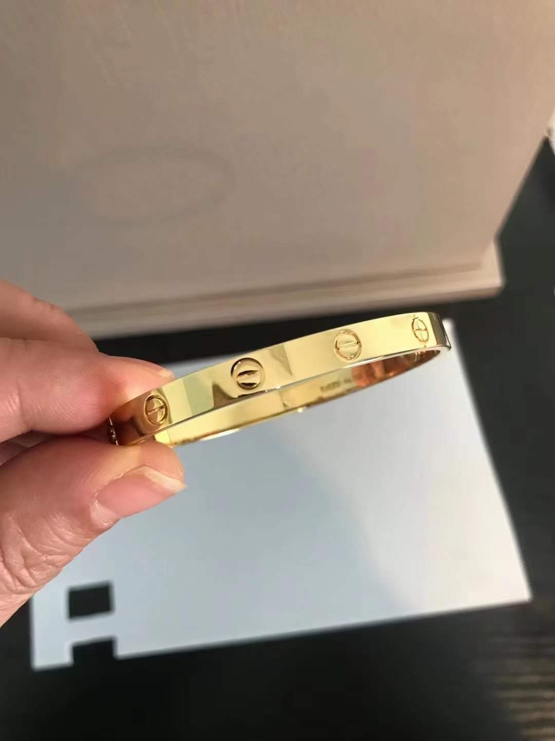 Cartier 卡地亚Cartier 无钻 宽版love情款侣手镯
