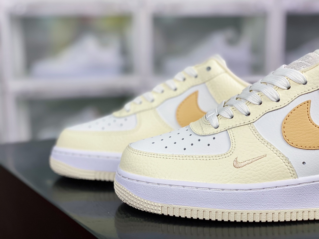 200 Wmns Air Force 1’07 QS”Coconut Milk”空军一号DX8953-100
