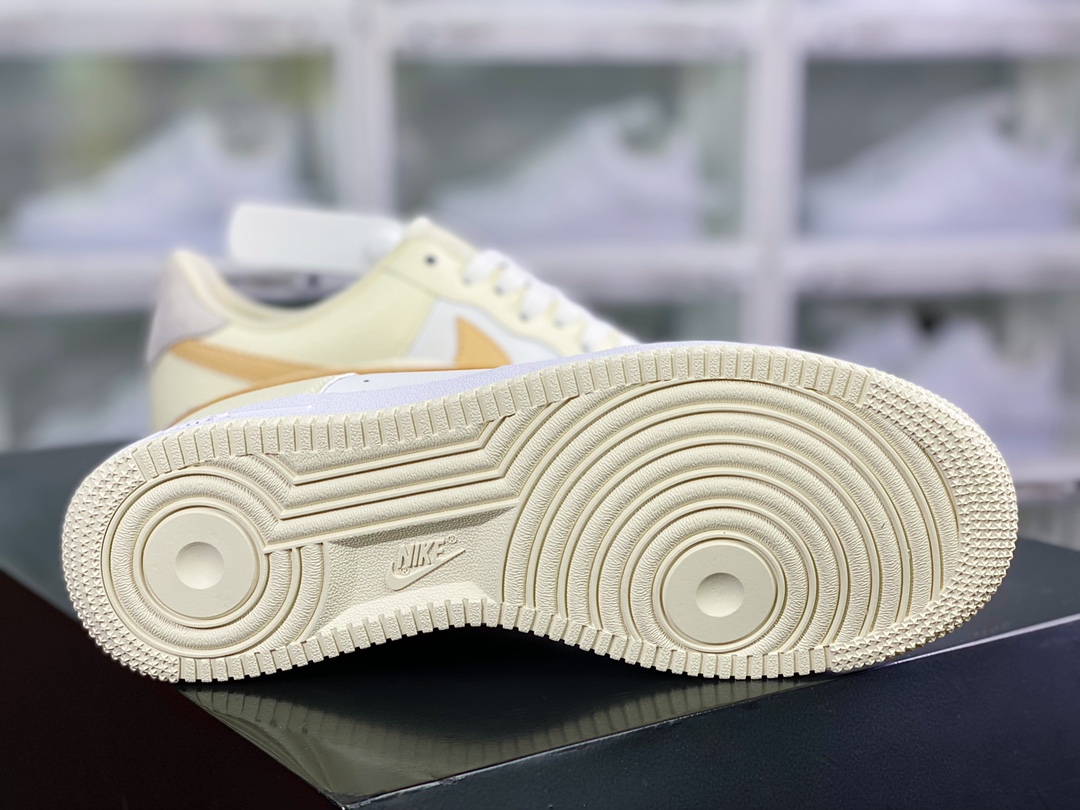 200 Wmns Air Force 1’07 QS”Coconut Milk”空军一号DX8953-100
