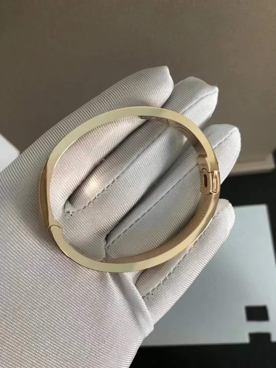 Cartier Cartier/卡地亚 款宽版满天星手镯
